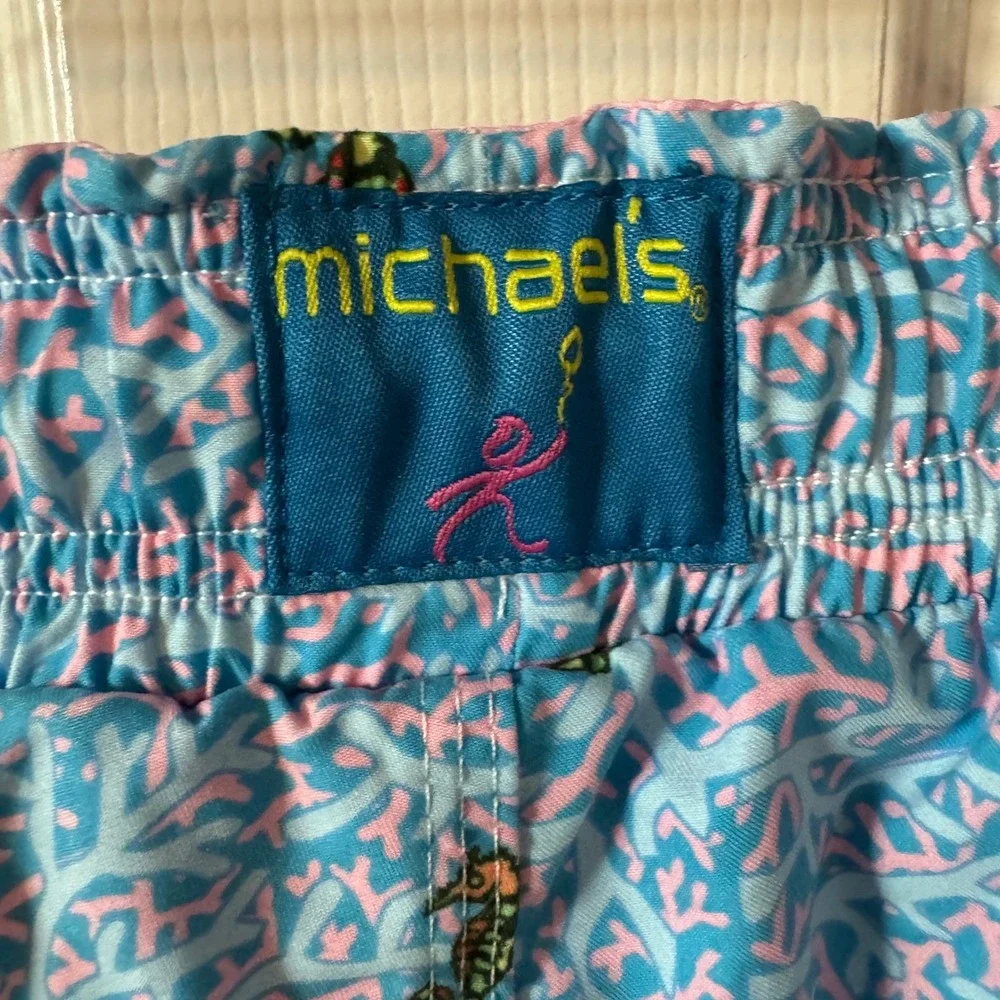 Michaels Mens Swim Trunks Shorts Seahorse Coral Print‎ Blue Pink Size M USA
